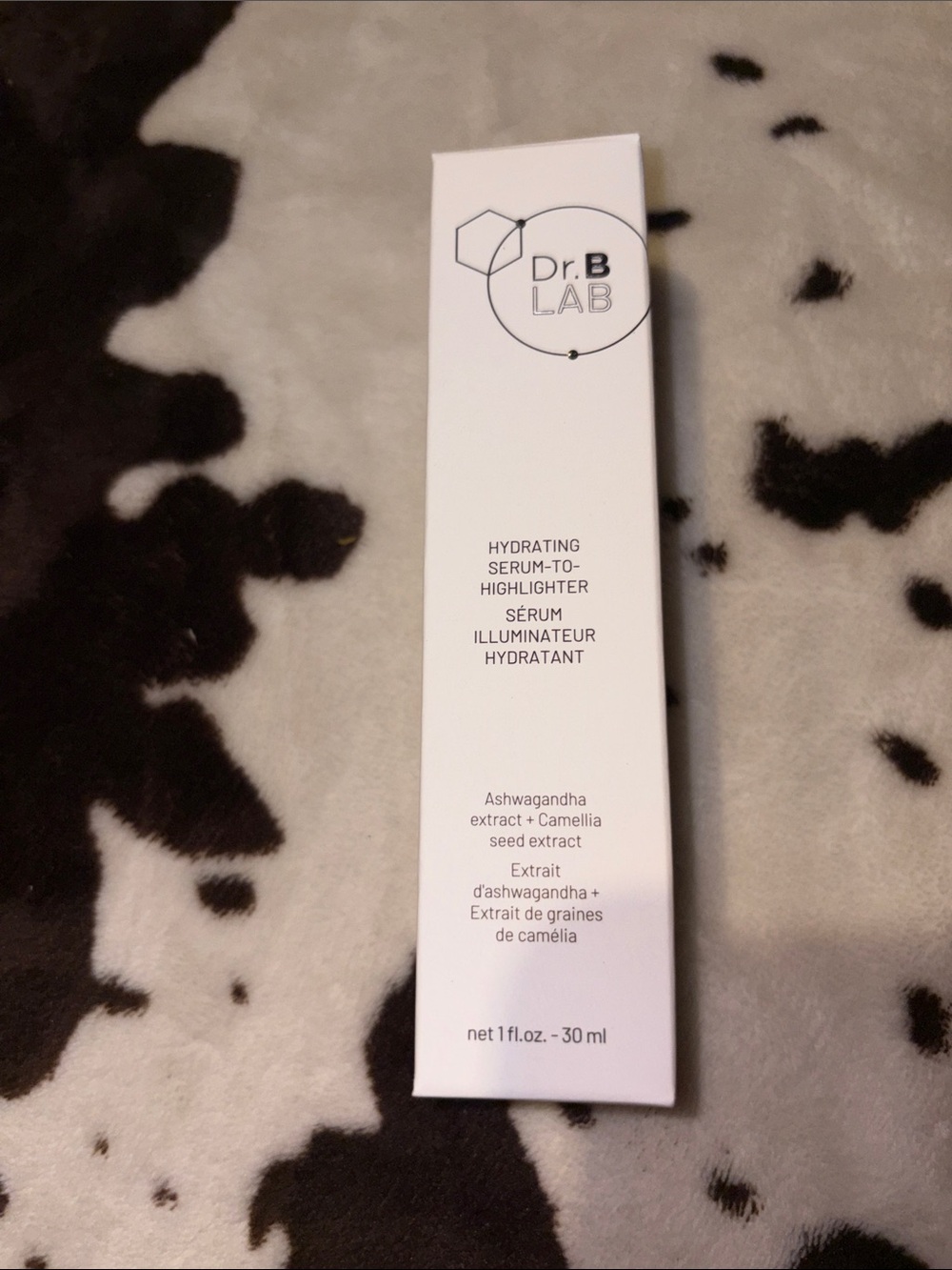 Hydrating Serum-to-Highlighter - White